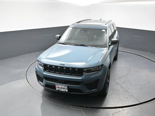 Nuevos JEEP GRAND CHEROKEE L à Estados chez autogozo