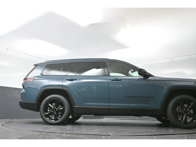 Nuevos JEEP GRAND CHEROKEE L à Estados chez autogozo