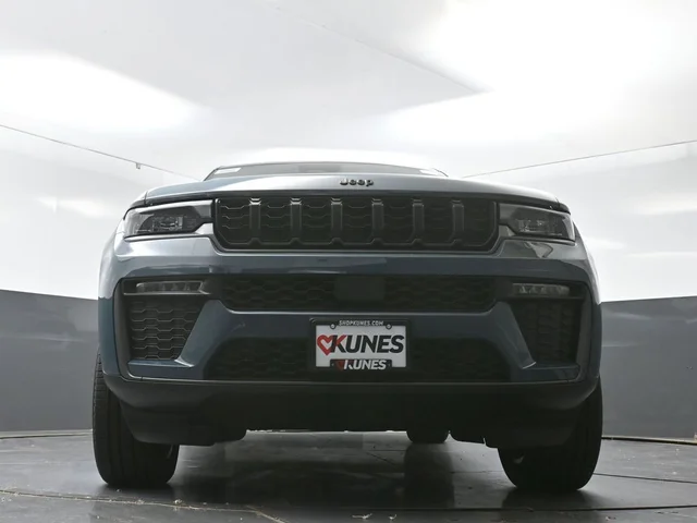 Nuevos JEEP GRAND CHEROKEE L à Estados chez autogozo