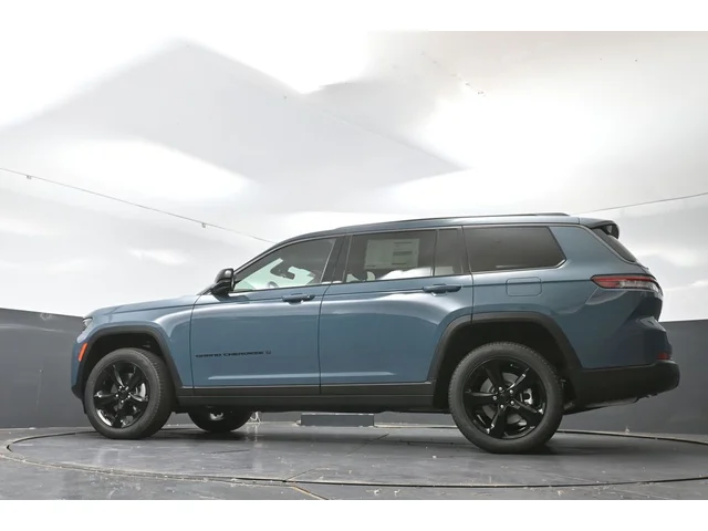 Nuevos JEEP GRAND CHEROKEE L à Estados chez autogozo