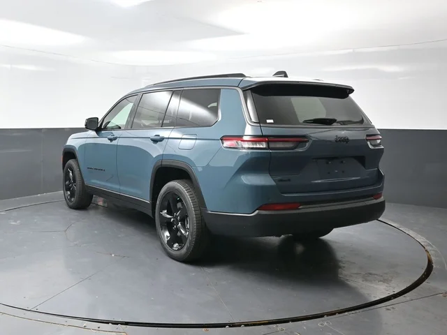 Nuevos JEEP GRAND CHEROKEE L à Estados chez autogozo