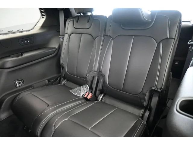 Nuevos JEEP GRAND CHEROKEE L à Estados chez autogozo