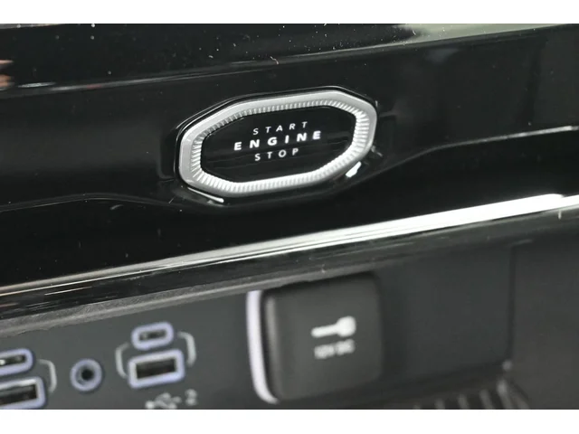Nuevos JEEP GRAND CHEROKEE L à Estados chez autogozo