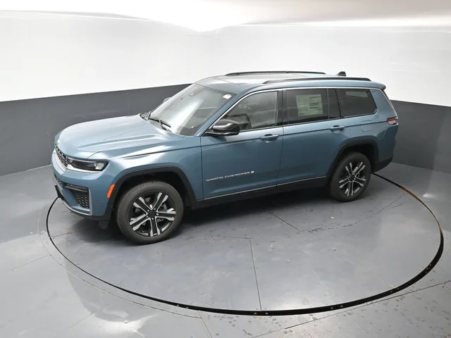 Nuevos JEEP GRAND CHEROKEE L à Estados chez autogozo