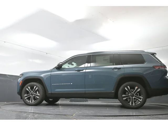 Nuevos JEEP GRAND CHEROKEE L à Estados chez autogozo