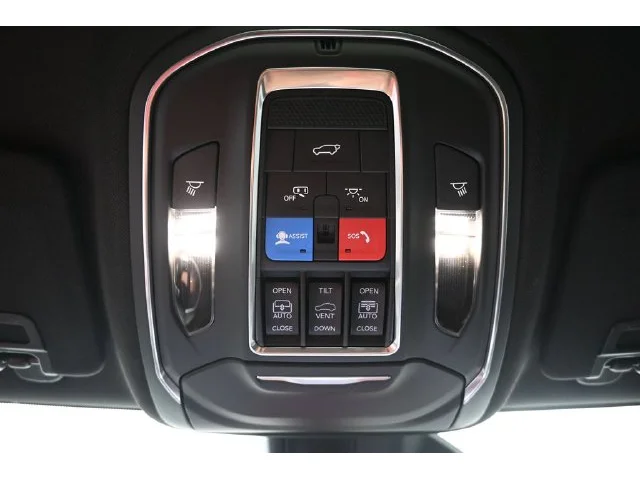 Nuevos JEEP GRAND CHEROKEE L à Estados chez autogozo