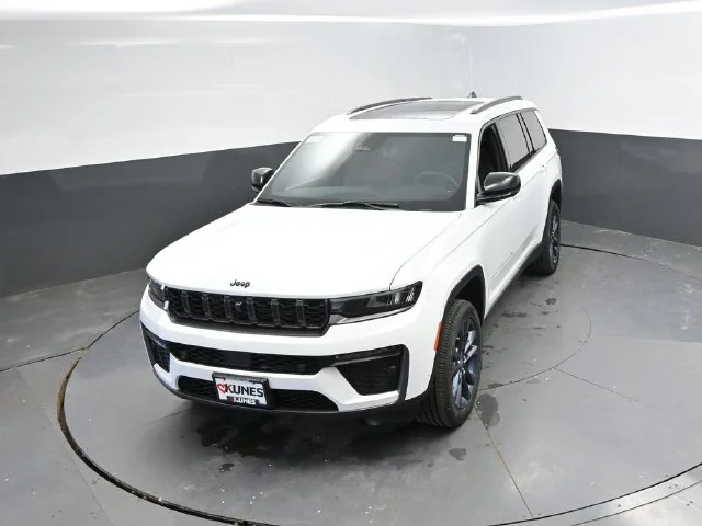 Nuevos JEEP GRAND CHEROKEE L à Estados chez autogozo