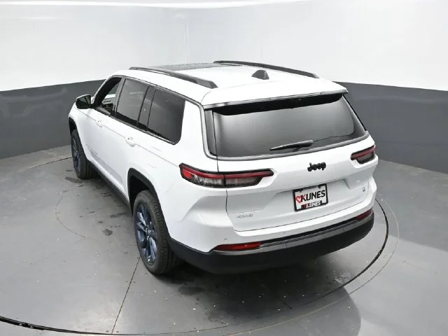 Nuevos JEEP GRAND CHEROKEE L à Estados chez autogozo