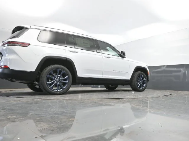 Nuevos JEEP GRAND CHEROKEE L à Estados chez autogozo