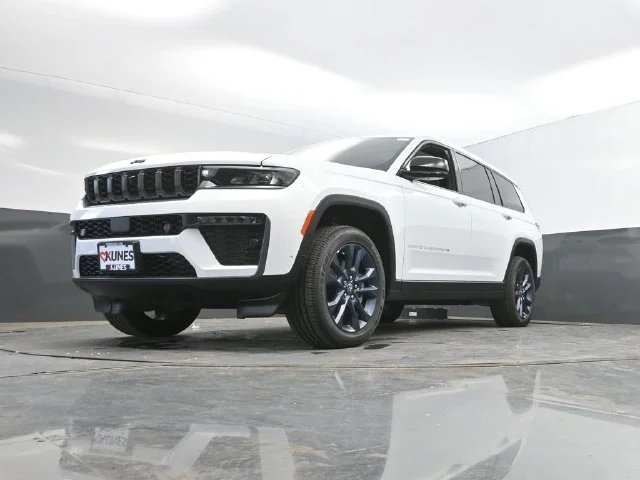 Nuevos JEEP GRAND CHEROKEE L à Estados chez autogozo