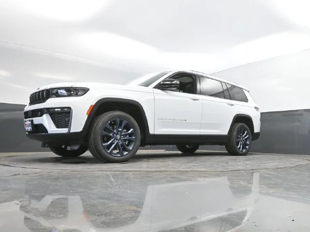 Nuevos JEEP GRAND CHEROKEE L à Estados chez autogozo