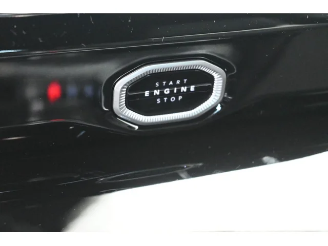 Nuevos JEEP GRAND CHEROKEE L à Estados chez autogozo