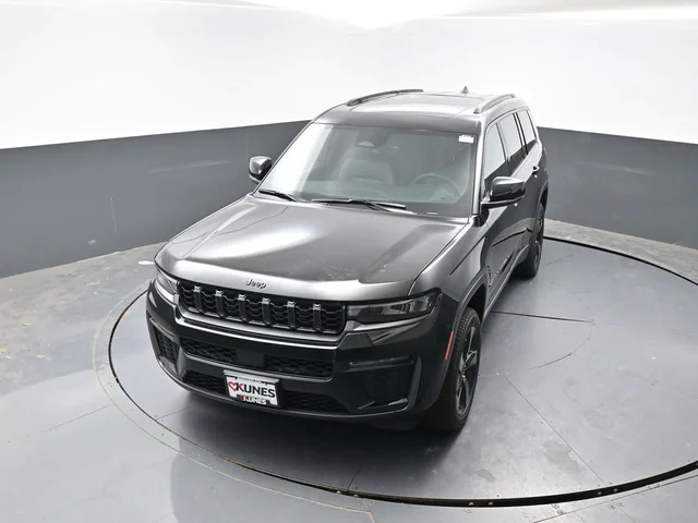 Nuevos JEEP GRAND CHEROKEE L à Estados chez autogozo