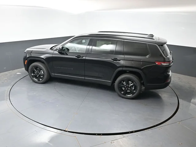 Nuevos JEEP GRAND CHEROKEE L à Estados chez autogozo
