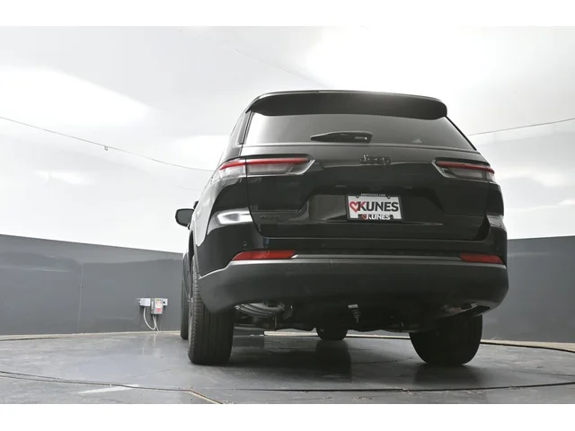 Nuevos JEEP GRAND CHEROKEE L à Estados chez autogozo