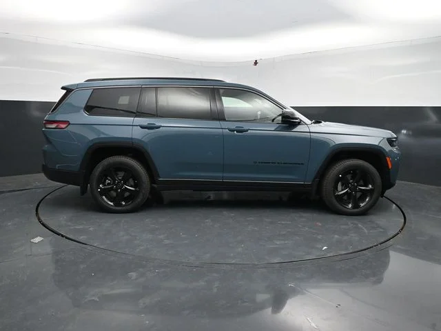 Nuevos JEEP GRAND CHEROKEE L à Estados chez autogozo