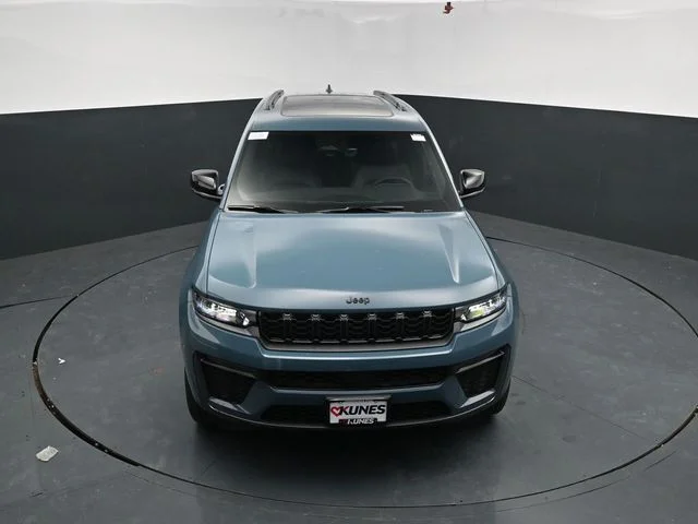 Nuevos JEEP GRAND CHEROKEE L à Estados chez autogozo