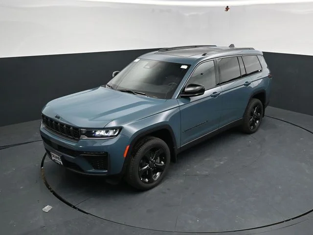 Nuevos JEEP GRAND CHEROKEE L à Estados chez autogozo