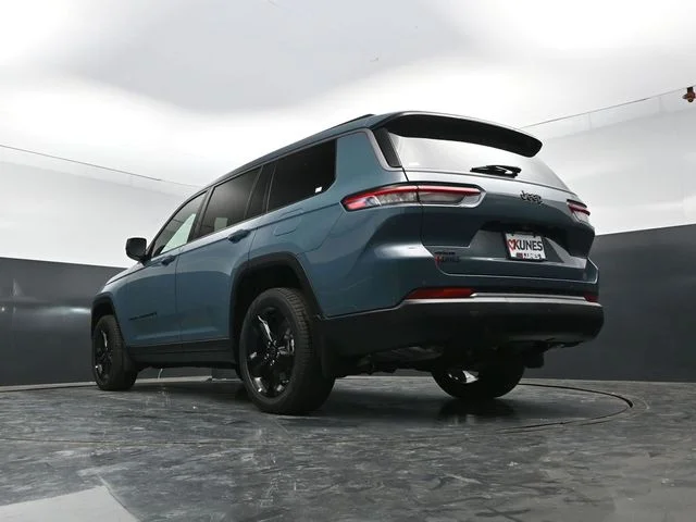Nuevos JEEP GRAND CHEROKEE L à Estados chez autogozo