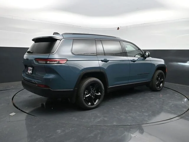 Nuevos JEEP GRAND CHEROKEE L à Estados chez autogozo