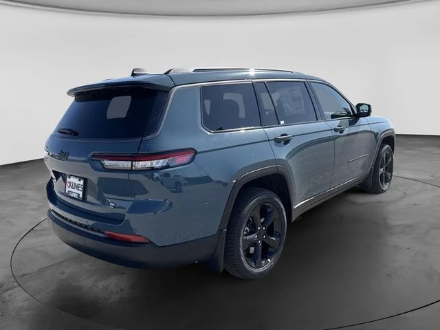 Nuevos JEEP GRAND CHEROKEE L à Estados chez autogozo