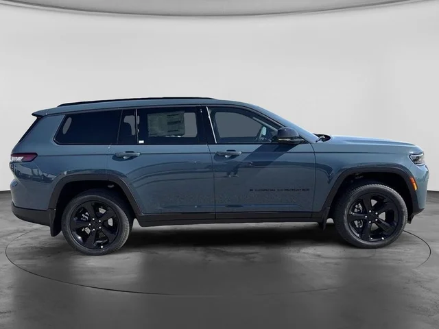 Nuevos JEEP GRAND CHEROKEE L à Estados chez autogozo