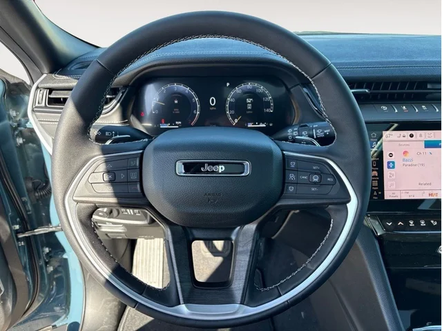 Nuevos JEEP GRAND CHEROKEE L à Estados chez autogozo