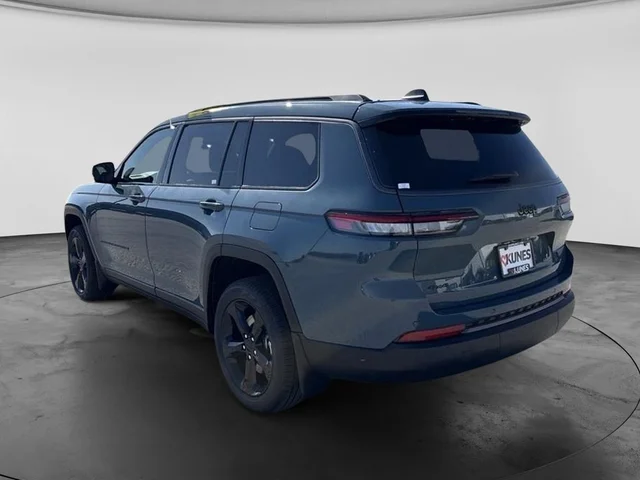 Nuevos JEEP GRAND CHEROKEE L à Estados chez autogozo