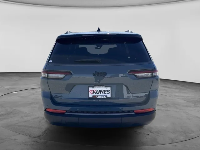 Nuevos JEEP GRAND CHEROKEE L à Estados chez autogozo
