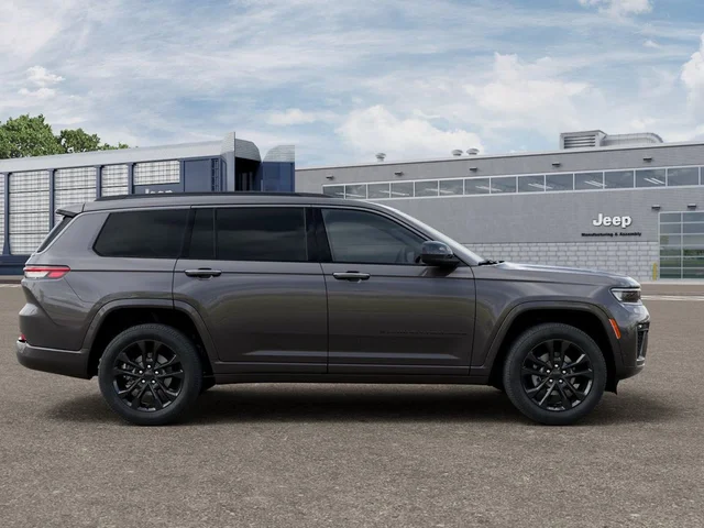 Nuevos JEEP GRAND CHEROKEE L à Estados chez autogozo