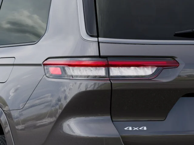 Nuevos JEEP GRAND CHEROKEE L à Estados chez autogozo