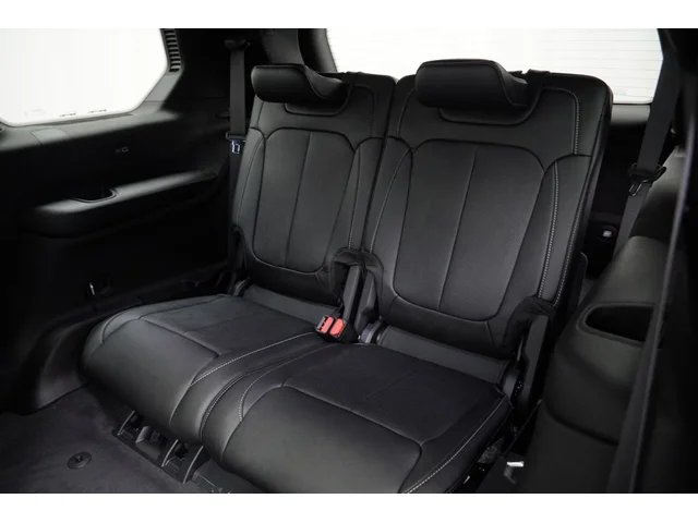 Nuevos JEEP GRAND CHEROKEE L à Estados chez autogozo