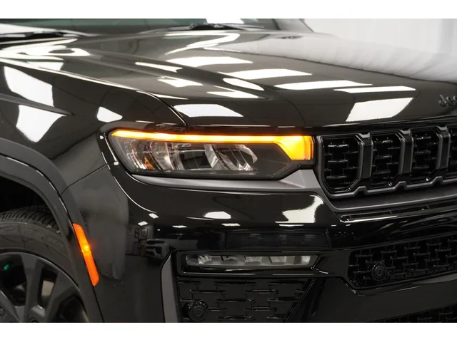 Nuevos JEEP GRAND CHEROKEE L à Estados chez autogozo