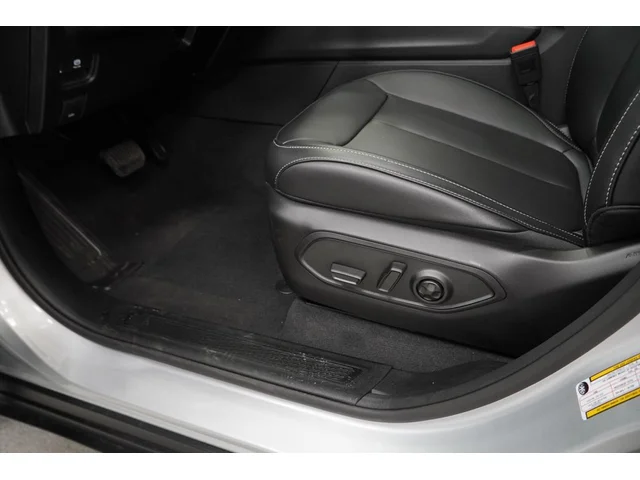 Nuevos JEEP GRAND CHEROKEE L à Estados chez autogozo