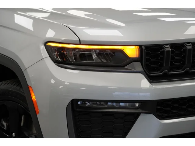 Nuevos JEEP GRAND CHEROKEE L à Estados chez autogozo