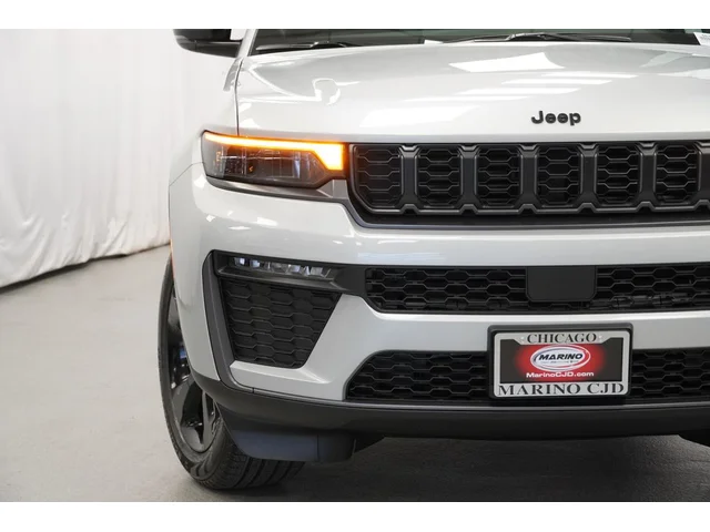 Nuevos JEEP GRAND CHEROKEE L à Estados chez autogozo