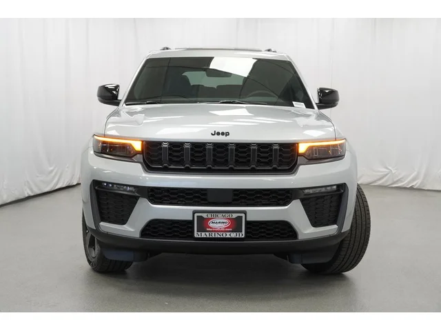 Nuevos JEEP GRAND CHEROKEE L à Estados chez autogozo