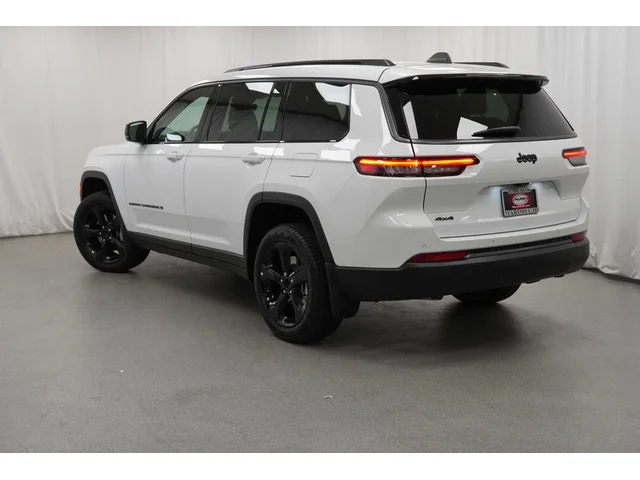 Nuevos JEEP GRAND CHEROKEE L à Estados chez autogozo