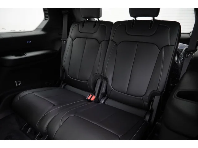 Nuevos JEEP GRAND CHEROKEE L à Estados chez autogozo