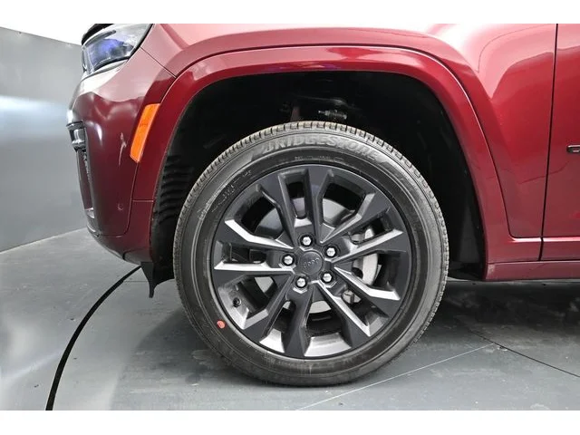 Nuevos JEEP GRAND CHEROKEE L à Estados chez autogozo