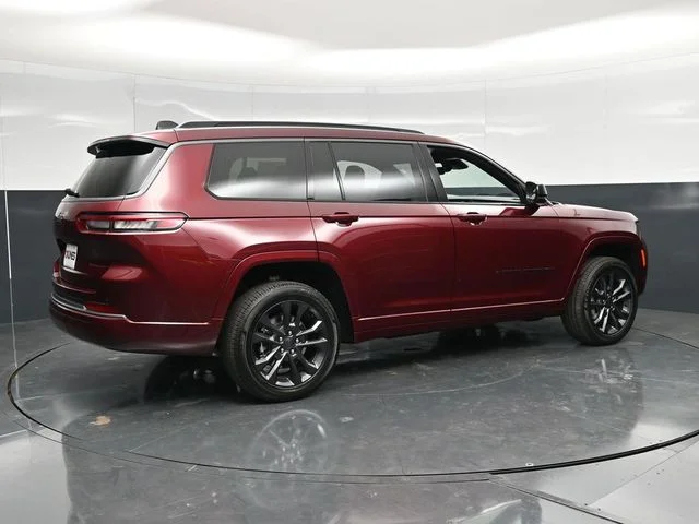 Nuevos JEEP GRAND CHEROKEE L à Estados chez autogozo