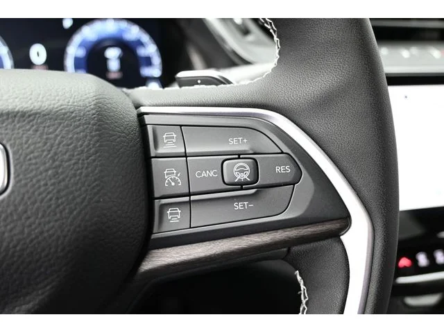 Nuevos JEEP GRAND CHEROKEE L à Estados chez autogozo