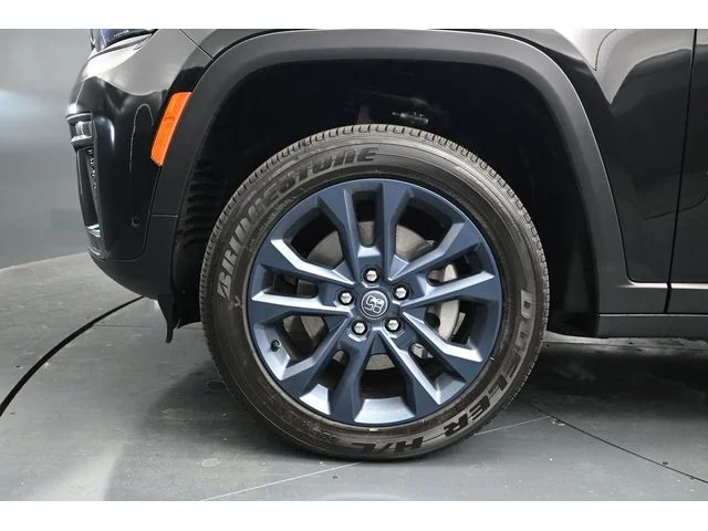 Nuevos JEEP GRAND CHEROKEE L à Estados chez autogozo