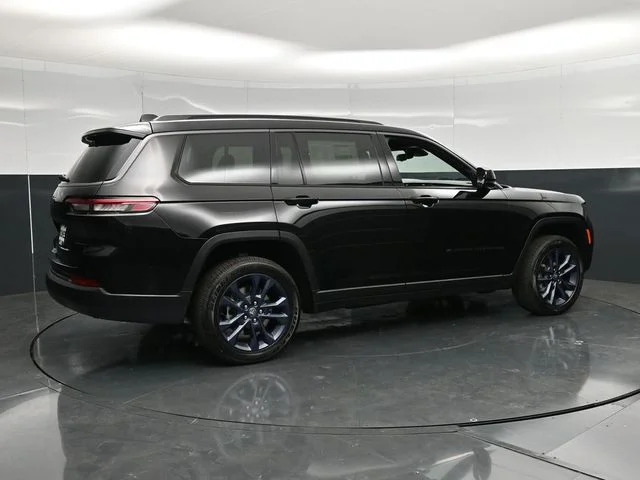 Nuevos JEEP GRAND CHEROKEE L à Estados chez autogozo