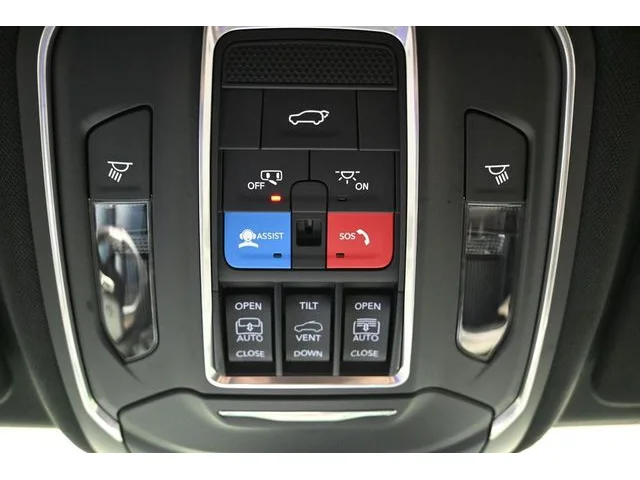Nuevos JEEP GRAND CHEROKEE L à Estados chez autogozo
