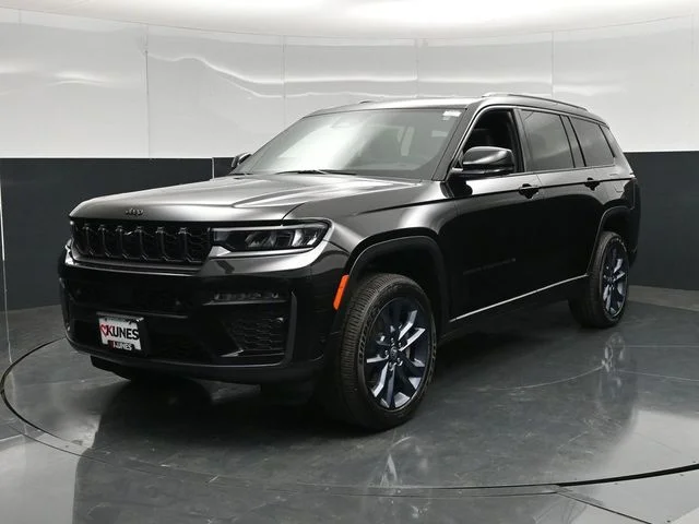 Nuevos JEEP GRAND CHEROKEE L à Estados chez autogozo
