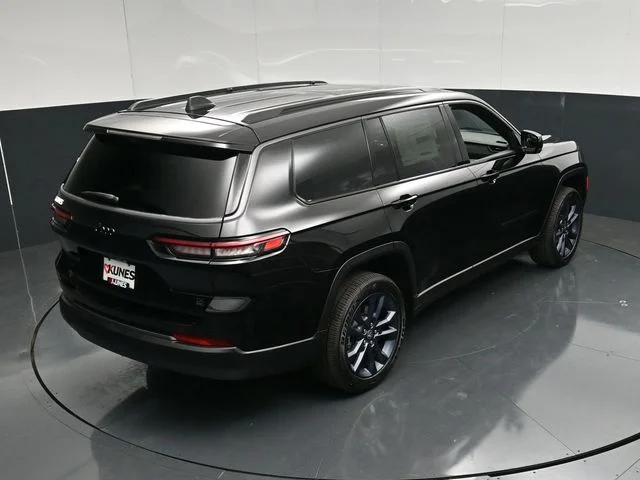 Nuevos JEEP GRAND CHEROKEE L à Estados chez autogozo