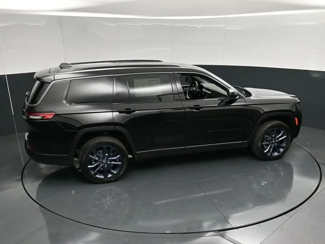 Nuevos JEEP GRAND CHEROKEE L à Estados chez autogozo