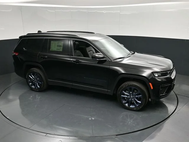 Nuevos JEEP GRAND CHEROKEE L à Estados chez autogozo