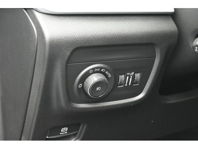 Nuevos JEEP GRAND CHEROKEE L à Estados chez autogozo